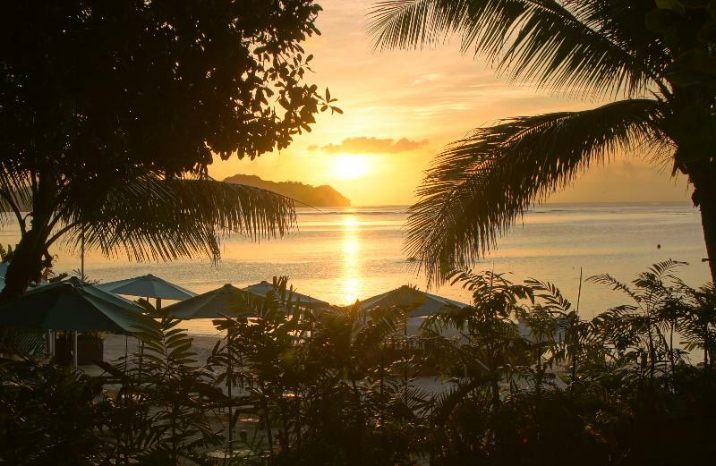 Guam Reef Hotel Tumon Dış mekan fotoğraf